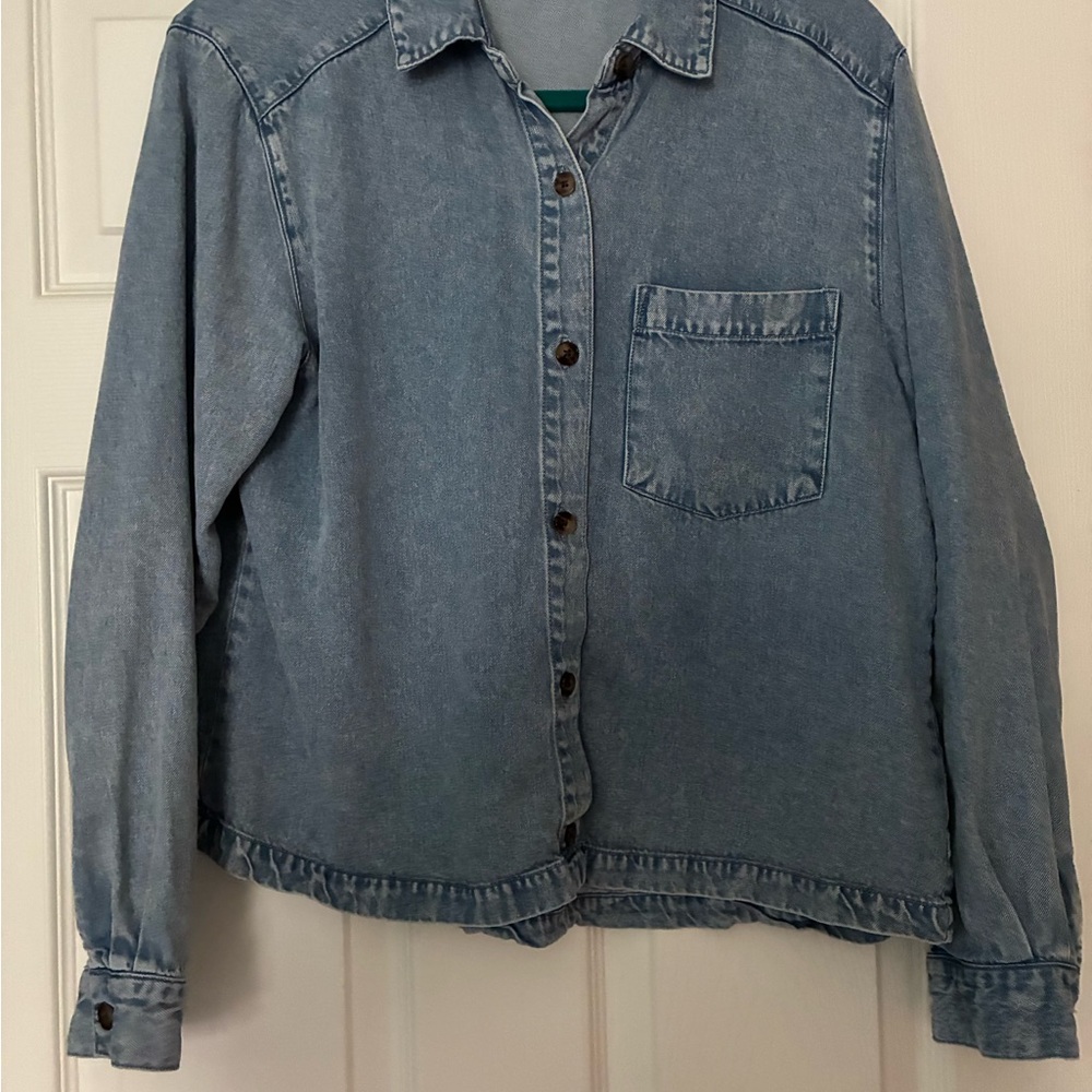 Jane and Delancey Blue Button Down Shirt, size M